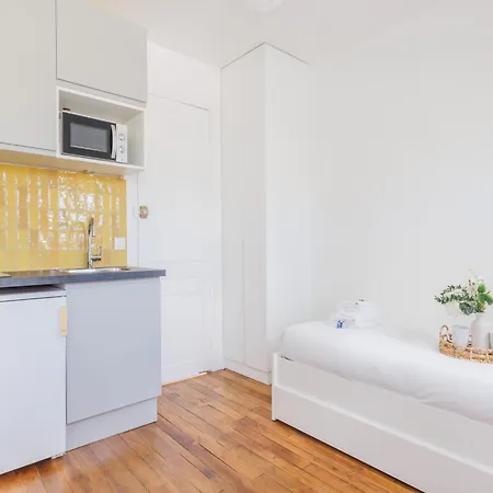 Apartment Cozy Renovated Rue Bugeaud Paris